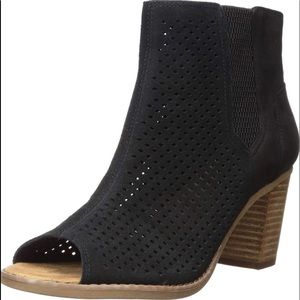 Toms open toe booties size 5.5